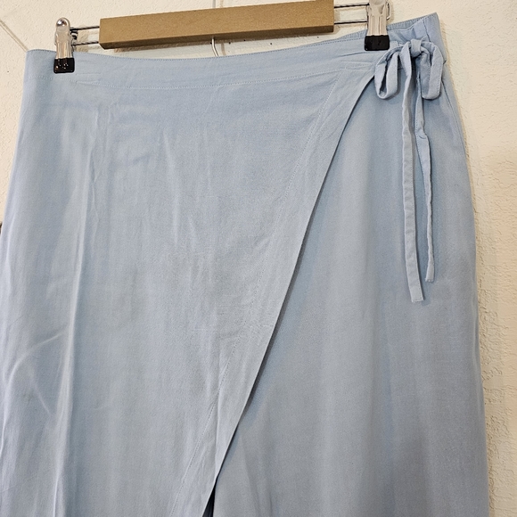 NWOT! Soft Surroundings Wrap Pants! Size Medium. - Picture 4 of 8